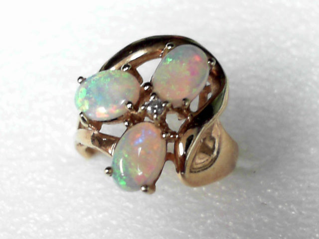 14K Yellow Gold Opal Ring, Estate
