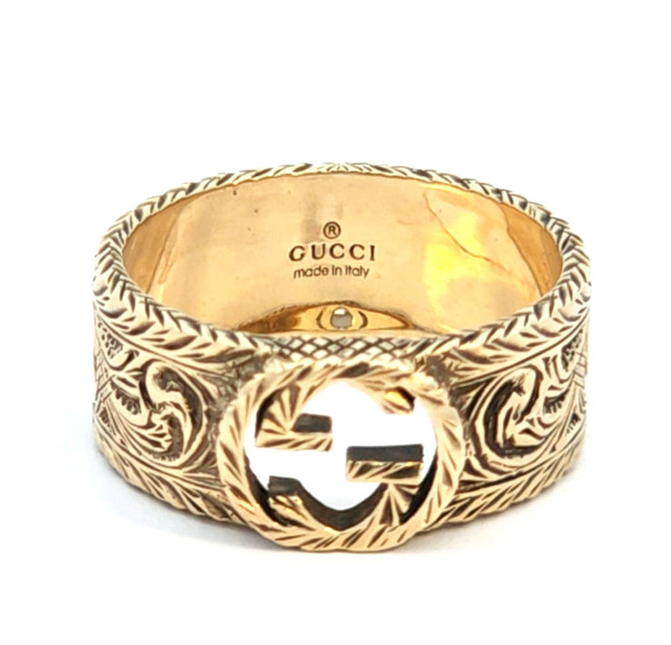GUCCI 18K YELLOW GOLD BAND, ESTATE