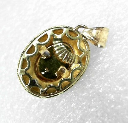 18K Yellow Gold Coral Pendant, Estate