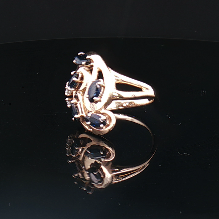 14k YELLOW GOLD SAPPHIRE AND DIAMOND RING, ESTATE