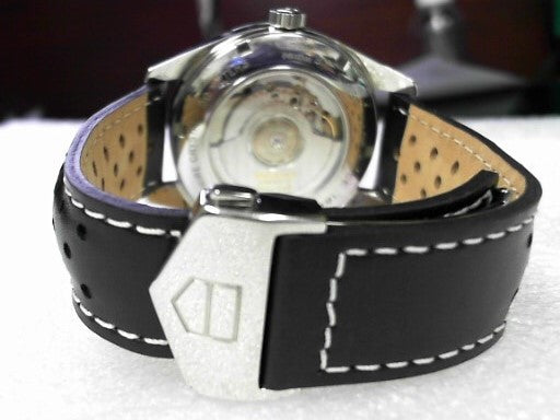 Pre-ownedTag Carrera Twin-time W2116