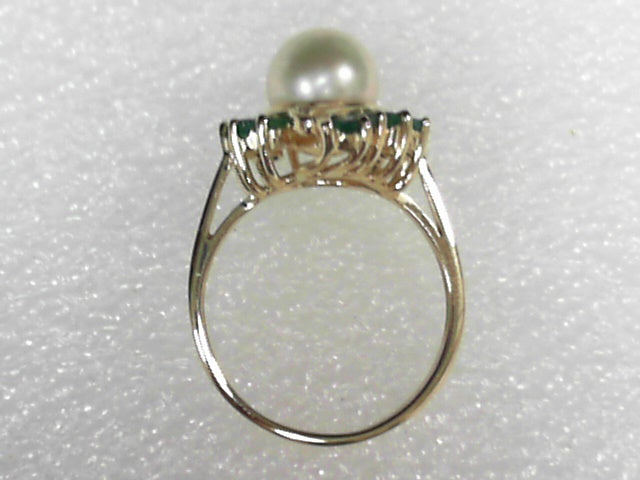 14 kt Yellow Gold Akoya Pearl, Emerald and Diamond Ring, Estate