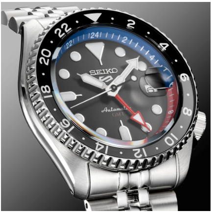 Gent's Stainless Steel Seiko 5 GMT Automatic Divers Watch New SSK019
