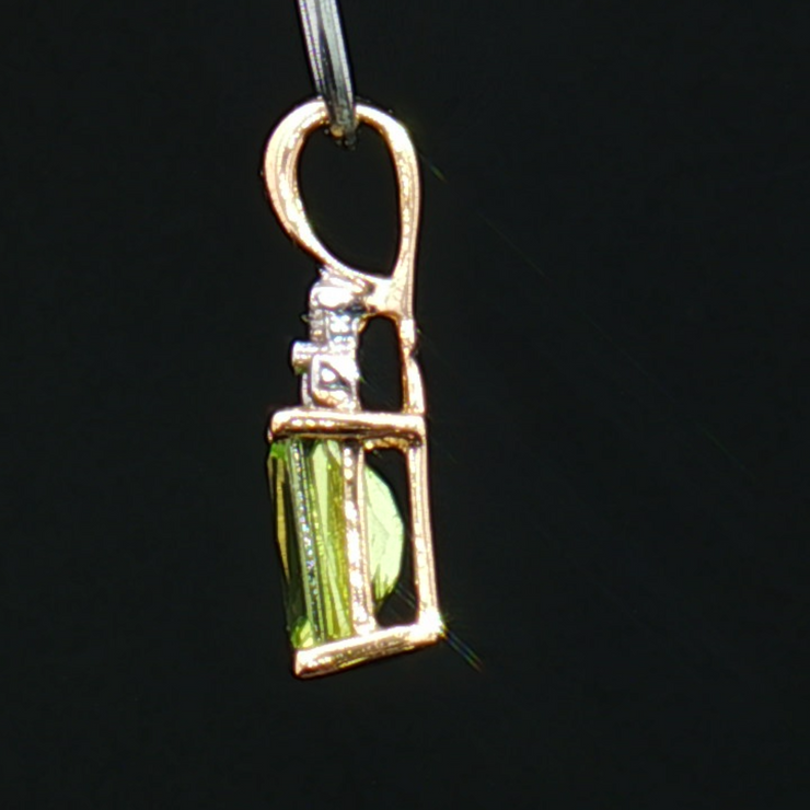 14K YELLOW GOLD PERIDOT & DIAMOND PENDANT, ESTATE