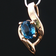 14k YELLOW GOLD BLUE TOPAZ PENDANT, ESTATE