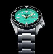 Gent's Stainless Steel Seiko 5 Divers Watch New SRPK33