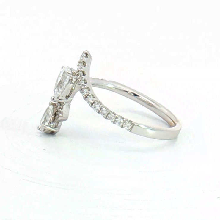 18K WHITE GOLD 1CTW DIAMOND BYPASS RING, ESTATE